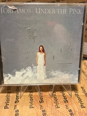 Tori Amos under the pink